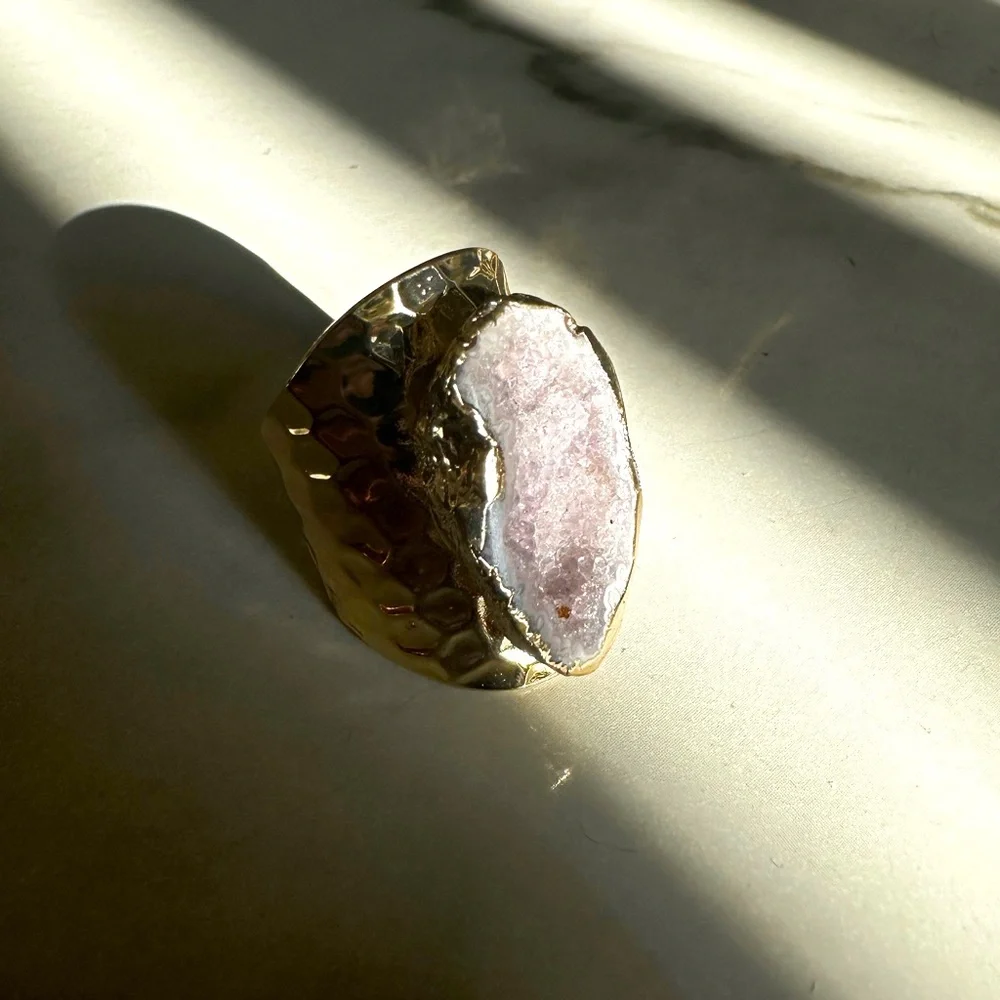 NEW Luxury Natural Stone Adjustable Crystal Irregular Geode Gold-plated Ring
